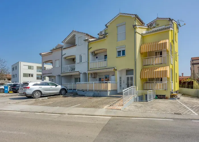 아파트 Amare 포레치